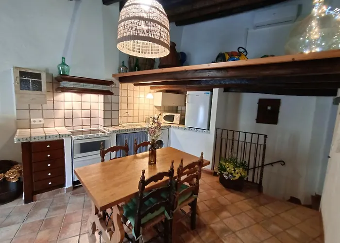 Casa Blava Castello  D'Empuries